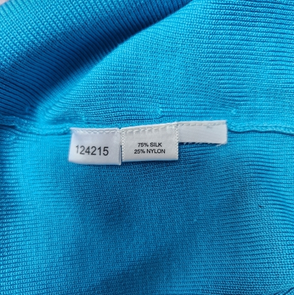 Ann Taylor Sleeveless Boatneck top - Picture 4 of 5